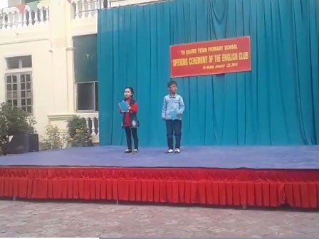 Cư dân mạng ngỡ ngàng với khả năng bắn tiếng Anh điêu luyện của 2 MC nhí đến từ Hà Tĩnh