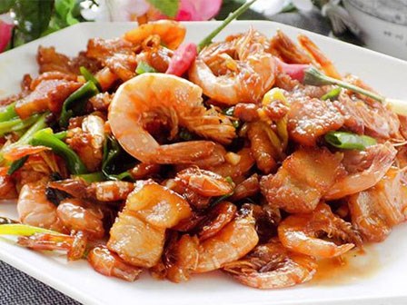 Thịt rim tôm mặn ngọt bao nhiêu cơm cũng hết