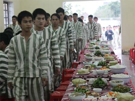 Tết Nguyên đán, phạm nhân hưởng tiêu chuẩn ăn gấp 5 lần ngày thường