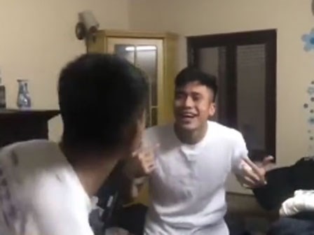 Chết cười với bản nhạc rap về Tết của Đức Chinh và Tiến Dụng