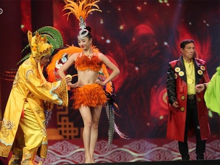 Táo quân 2018: Mê mẩn hotgirl,