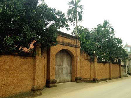 Tứ quý hiện hình trên khối đá cổ ngàn năm trong vườn đại gia Quảng Ninh-4