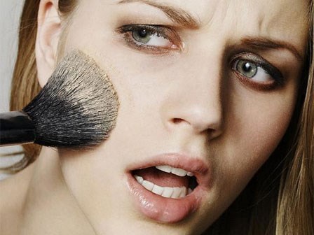 Sai lầm khi trang điểm khiến bạn mất điểm ngày Tết