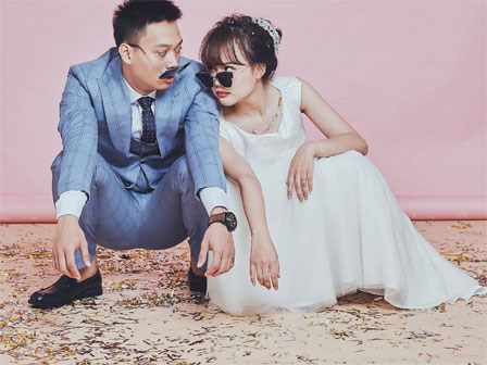 Mở đầu năm Mậu Tuất, loạt hotface này đã thi nhau 'đeo gông' vào người