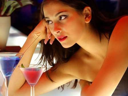 Không chịu nổi cảnh “nước trong nước đục” thế này, mình có nên nói tất cả với anh ấy không?