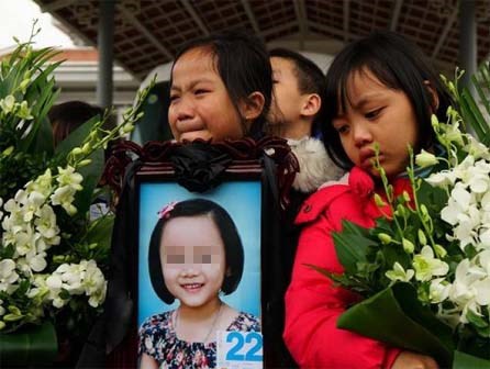 “Quà tặng ánh sáng” của bé gái 7 tuổi hiến giác mạc đã được ghép cho người bệnh 70 tuổi