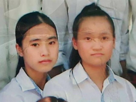 Hai nữ sinh lớp 10 