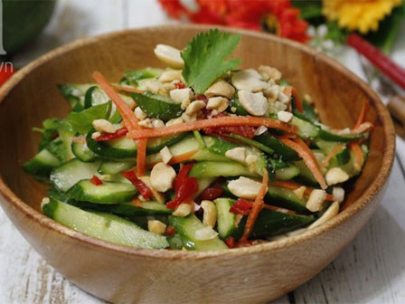 Làm nộm dưa chuột đơn giản thế này thôi nhưng sẽ giúp chị em giảm cân, giữ dáng hoàn hảo