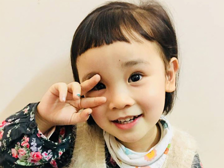 Bé 19 tháng mới gọi bố, mẹ, bà có sao không? Nếu con có biểu hiện này thì hãy đưa bé đi khám ngay lập tức-2