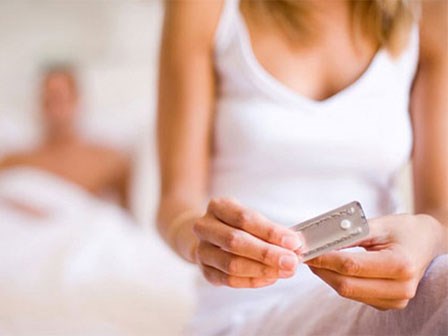 Tôi khù khờ trở thành tấm bình phong hoàn hảo để che chắn cho vợ qua lại với người cũ