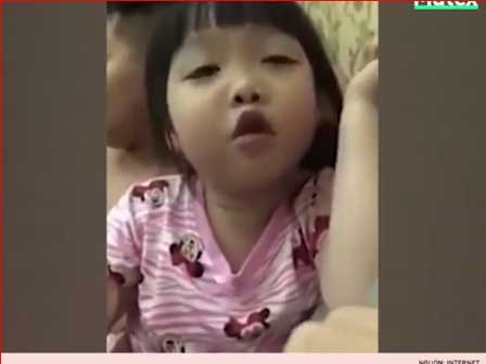 Bé 5 tuổi dạy mẹ cách làm dâu