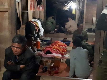 3 người trong một gia đình tử vong nghi ngộ độc vì uống rượu ngâm cây rừng