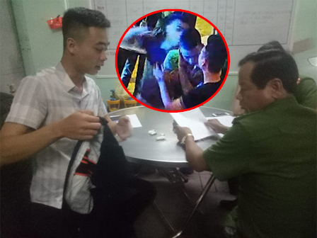 Đột kích quán bar, phát hiện trăm khách xem 3 vũ công mặc sexy múa cột-5