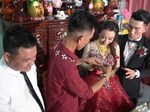 Cô dâu Cà Mau đeo hơn 20 cây vàng ngày cưới: Mình không có ý định khoe khoang, nhà mình mở tiệm vàng nên như thế là bình thường-5