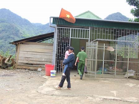 Số phận đáng thương của bé gái 6 tuổi bị gã hàng xóm đáng tuổi ông dâm ô khi đi dự liên hoan cùng bà ngoại