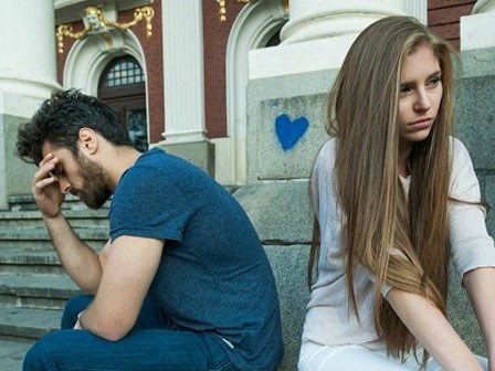 Lỡ rủ bạn thân cùng về ra mắt nhà bạn trai, không ngờ tôi có nguy cơ mất người yêu