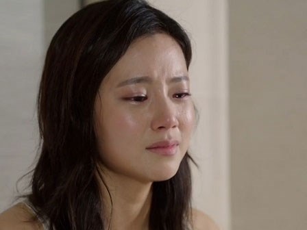 Đêm tân hôn của tôi nhưng vợ cũ của chồng lại say rượu đến mức không biết trời đất