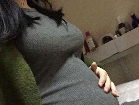 Lộ bụng mỡ, cô gái bị hiểu nhầm đã có thai 3 tháng trong lần đầu ra mắt nhà người yêu