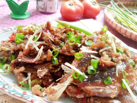 Đâu chỉ để nhậu, cá chỉ vàng đem rim mắm cũng 'ngon tuyệt cú mèo'