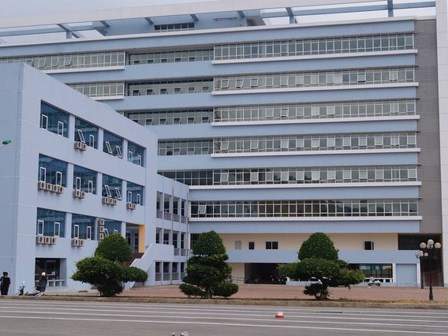 Chồng bệnh nhân lăng mạ, hành hung bác sĩ chỉ vì... vợ kêu đau và tê tay