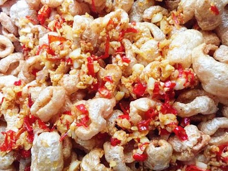 Mẹ đảm bày mẹo chiên bì heo xóc tỏi ớt không bị nổ hay bắn dầu, giòn như bim bim