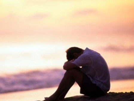 Bạn gái 8 năm báo về quê làm giấy tờ, chàng yên tâm ở nhà chờ, cho đến khi biết tin có người đang chụp ảnh cưới