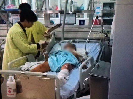 Lấy dấu vân tay để xác minh danh tính nạn nhân vụ kéo lê hàng trăm mét trên phố Hà Nội