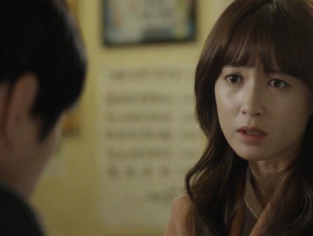 Bảy năm ròng rã đi đánh ghen và cái tát của chồng đã khiến người vợ tỉnh ngộ, dứt áo ra đi