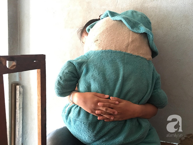 Vụ bé gái 11 tuổi câm điếc bị xe ôm hiếp dâm: Tìm thấy ADN nghi phạm trong vùng kín của bé gái-3