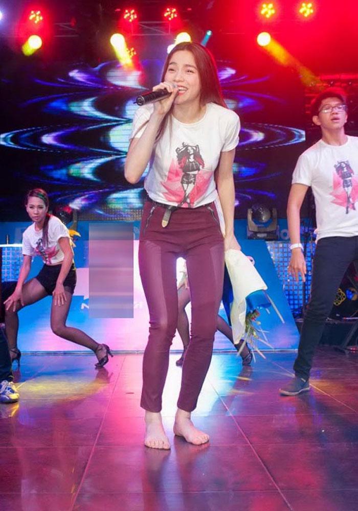 Chân ngắn như Việt Hương cũng không ngại làm điều này giống chân dài Hồ Ngọc Hà!-5