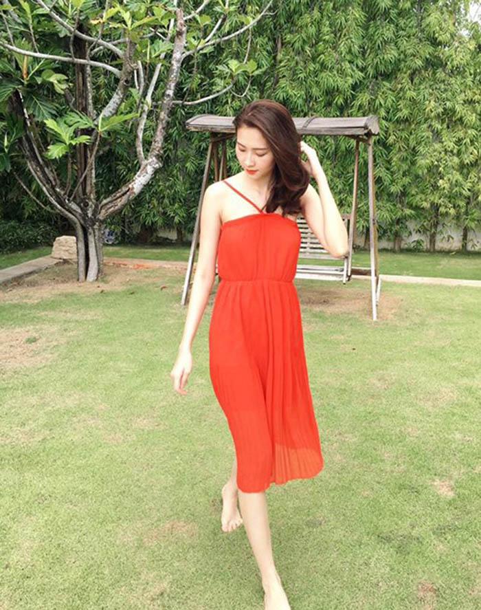 Chân ngắn như Việt Hương cũng không ngại làm điều này giống chân dài Hồ Ngọc Hà!-16