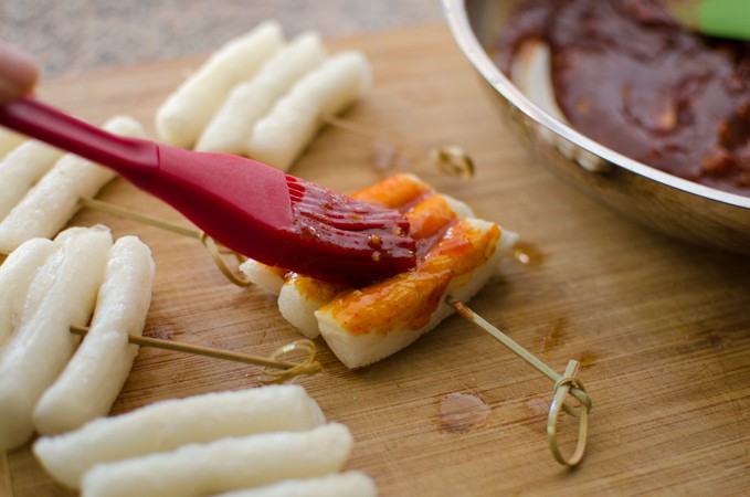 Mách bạn cách làm bánh gạo chiên kiểu Hàn ăn vặt cực đã-6