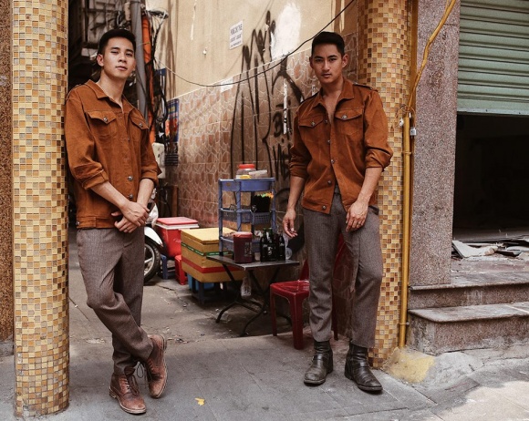 Hồ Vĩnh Khoa và bạn đời đồng giới sánh vai dạo phố-5