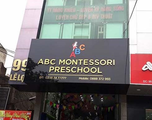 Đình chỉ cơ sở mầm non nơi có cô giáo đánh trẻ sau một ngày được cấp phép hoạt động