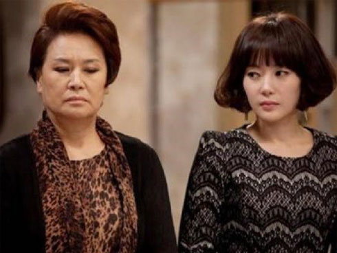 Mẹ chồng cho đất cất nhà ở riêng, ngày ngày vẫn sang nấu cơm, dọn dẹp, yêu chiều con dâu như vàng 10 khiến ai cũng thèm-2