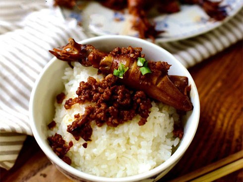 Thịt bằm rim mực tưởng không ngon mà ngon không tưởng
