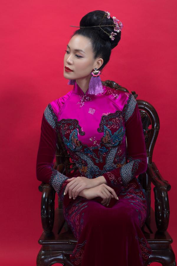 Không phải Đỗ Mỹ Linh, Thuỳ Dung mới là nàng Hoa hậu chăm chỉ diện áo dài nhất-8