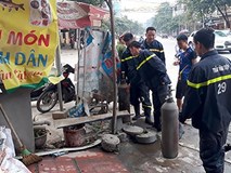 Nổ tại cửa hàng bán bóng bay, bình khí văng trăm mét Nổ tại cửa hàng bán bóng bay, bình khí văng trăm mét