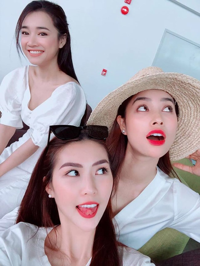 Nhã Phương lặng lẽ về Sài Gòn, cúi đầu ngó lơ khi bị chú ý tại sân bay-6