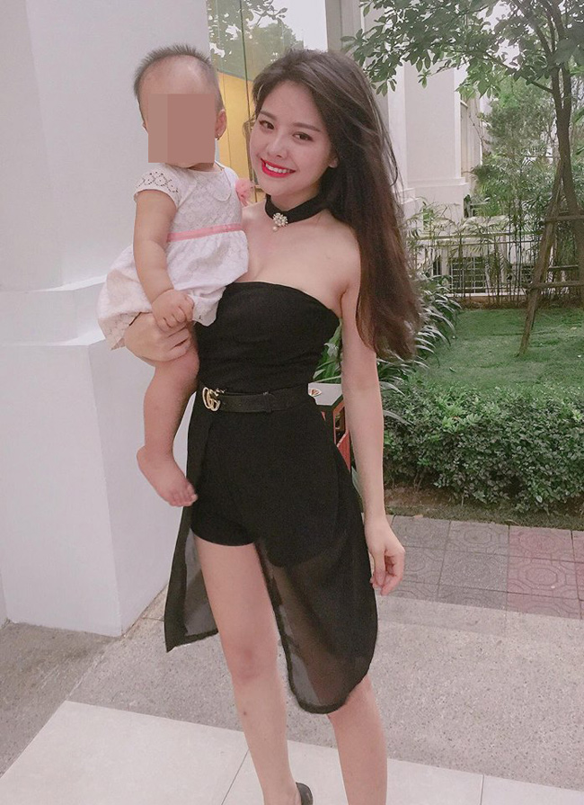Mê mẩn đường cong nõn nà của single mom hot nhất Hà thành-1