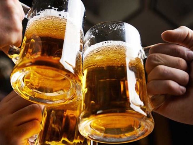 Không chỉ tự làm tổn thương gan, người hay uống bia rượu có nguy cơ mắc 7 loại ung thư-3