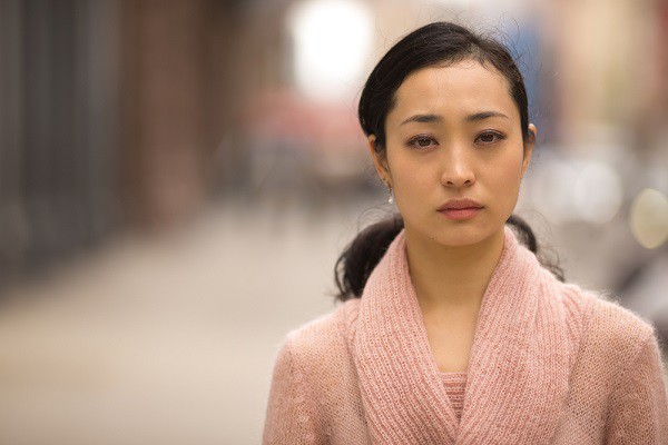 Nhờ mẹ chồng lên chăm con giúp mà giờ tôi phải đứng giữa cuộc chiến của bà nội và bà ngoại-2