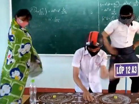 DJ đại tài trong tương lai đã xuất hiện