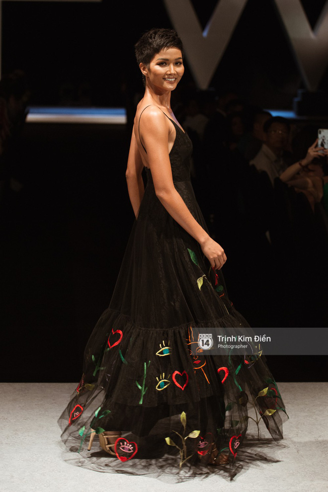 Top 3 HHHV - H’Hen Niê, Hoàng Thùy, Mâu Thủy lại tiếp tục đánh chiếm hết cả ngôi vị vedette của VIFW ngày cuối-4