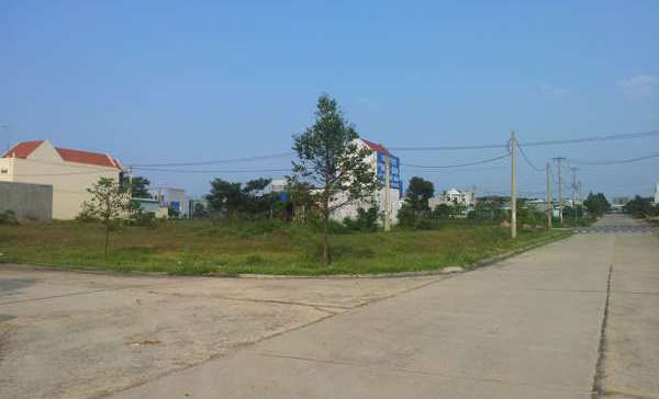 Buôn đất 1 tỷ lãi 20 tỷ: Vợ chồng tôi rút tiết kiệm chơi liêu-1