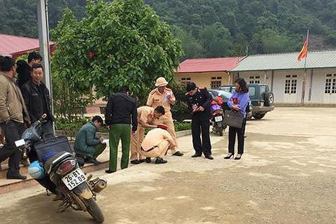 Cả 2 thầy cô xin tạm nghỉ công tác để ổn định tâm lý sau vụ lùi xe khiến 1 học sinh tiểu học tử vong-1