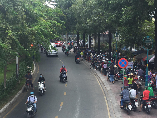 Nhân chứng vụ cô giáo bị đồng nghiệp cắt cổ: Người đàn ông lôi cô gái vào sát bờ kè rồi ra tay rất nhanh-2