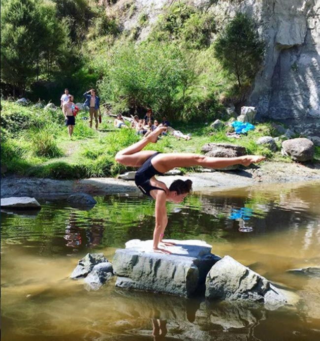 Mỹ nhân trong bong bóng vừa đẹp lại dẻo tới khó tin-14