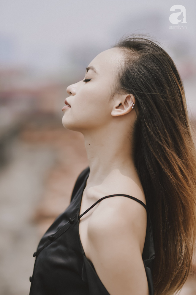 Nữ thợ xăm nóng bỏng Hà Thành kể chuyện khách đến xăm hình vợ quá cố và những vết sẹo cần được lắng nghe-12