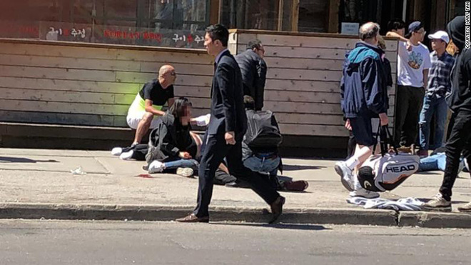 Du học sinh Việt tại Canada hoang mang sau vụ xe điên đâm chết 10 người đi bộ-1